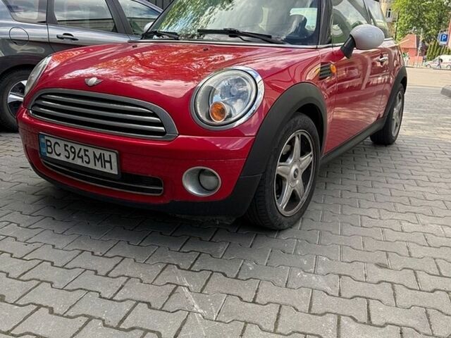 Червоний Міні Hatch, об'ємом двигуна 1.6 л та пробігом 177 тис. км за 5500 $, фото 3 на Automoto.ua