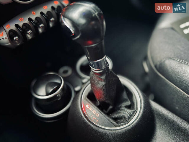 Красный Мини Hatch, объемом двигателя 1.6 л и пробегом 133 тыс. км за 6300 $, фото 15 на Automoto.ua