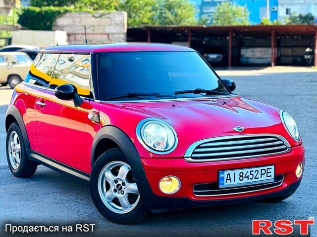 Червоний Міні Hatch, об'ємом двигуна 1.4 л та пробігом 125 тис. км за 6500 $, фото 2 на Automoto.ua