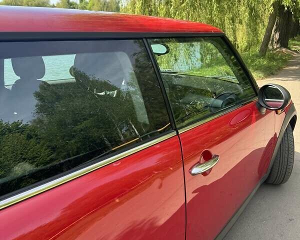 Красный Мини Hatch, объемом двигателя 1.4 л и пробегом 224 тыс. км за 5300 $, фото 18 на Automoto.ua