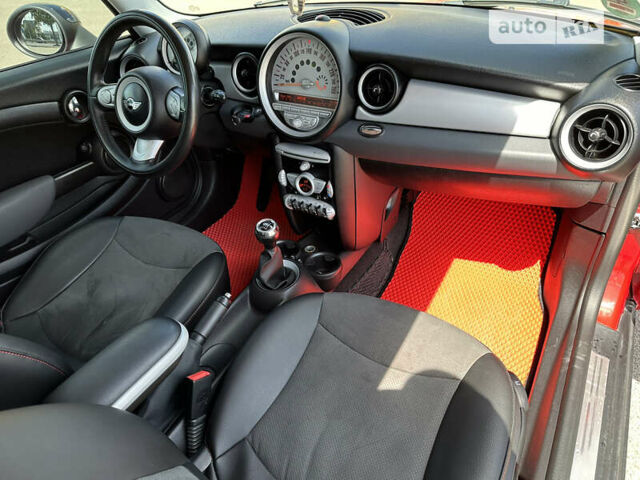 Красный Мини Hatch, объемом двигателя 1.4 л и пробегом 201 тыс. км за 6899 $, фото 16 на Automoto.ua