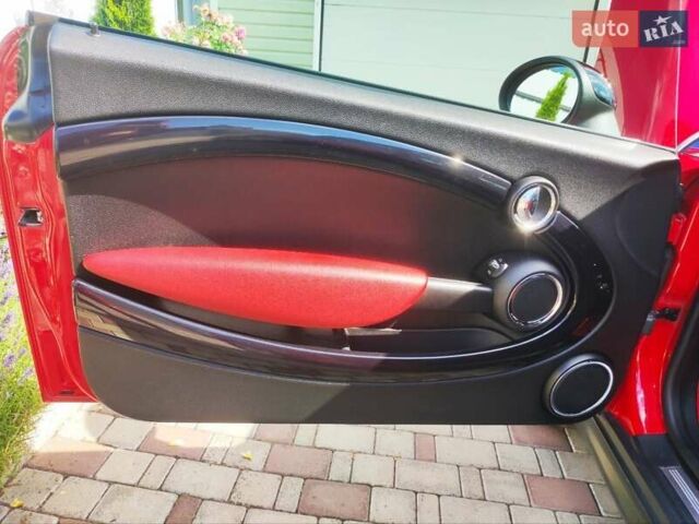 Красный Мини Hatch, объемом двигателя 1.6 л и пробегом 198 тыс. км за 5600 $, фото 12 на Automoto.ua