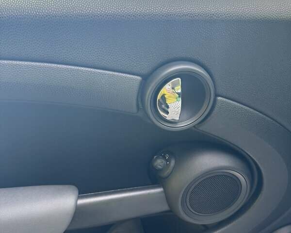 Красный Мини Hatch, объемом двигателя 1.4 л и пробегом 224 тыс. км за 5300 $, фото 21 на Automoto.ua