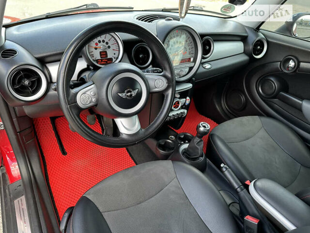 Червоний Міні Hatch, об'ємом двигуна 1.4 л та пробігом 201 тис. км за 6899 $, фото 12 на Automoto.ua