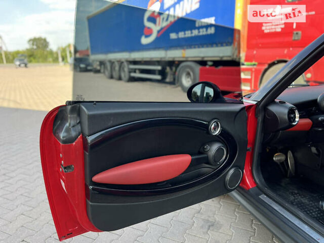 Красный Мини Hatch, объемом двигателя 1.6 л и пробегом 110 тыс. км за 8300 $, фото 13 на Automoto.ua
