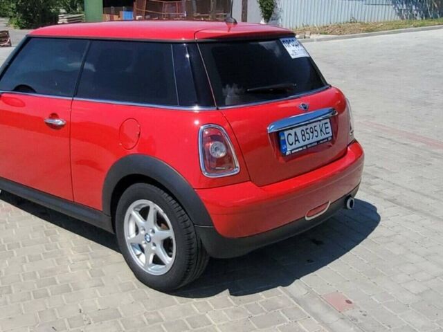 Червоний Міні Hatch, об'ємом двигуна 1.4 л та пробігом 225 тис. км за 6800 $, фото 4 на Automoto.ua