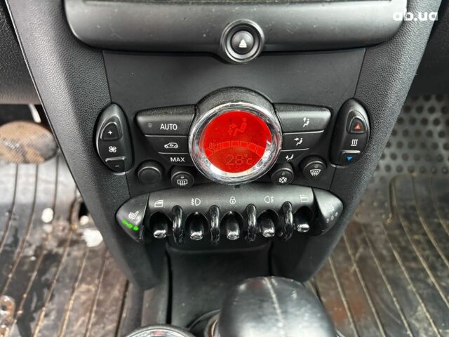 Красный Мини Hatch, объемом двигателя 1.6 л и пробегом 159 тыс. км за 7990 $, фото 19 на Automoto.ua