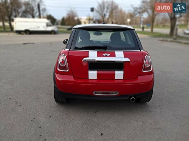 Красный Мини Hatch, объемом двигателя 1.6 л и пробегом 154 тыс. км за 7800 $, фото 11 на Automoto.ua
