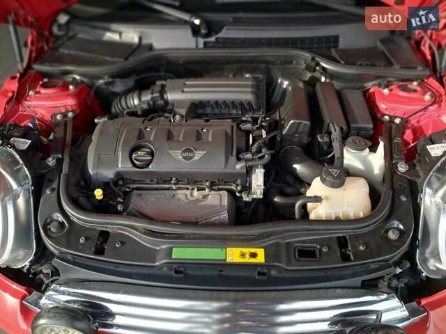 Красный Мини Hatch, объемом двигателя 1.6 л и пробегом 154 тыс. км за 7800 $, фото 27 на Automoto.ua