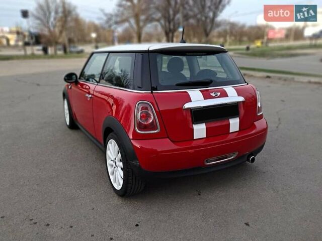Красный Мини Hatch, объемом двигателя 1.6 л и пробегом 154 тыс. км за 7800 $, фото 12 на Automoto.ua