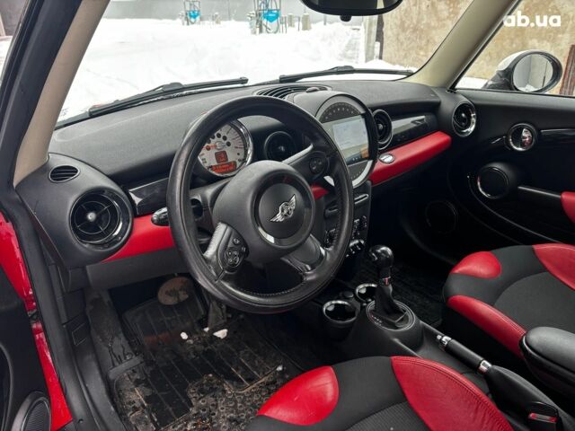 Красный Мини Hatch, объемом двигателя 1.6 л и пробегом 159 тыс. км за 7990 $, фото 13 на Automoto.ua