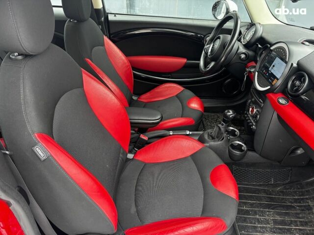 Красный Мини Hatch, объемом двигателя 1.6 л и пробегом 159 тыс. км за 7990 $, фото 15 на Automoto.ua