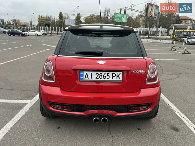 Красный Мини Hatch, объемом двигателя 1.6 л и пробегом 235 тыс. км за 7500 $, фото 4 на Automoto.ua
