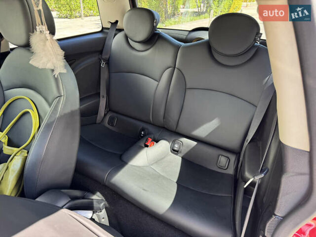 Красный Мини Hatch, объемом двигателя 1.6 л и пробегом 191 тыс. км за 7250 $, фото 20 на Automoto.ua