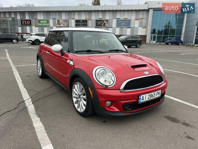 Красный Мини Hatch, объемом двигателя 1.6 л и пробегом 235 тыс. км за 7500 $, фото 7 на Automoto.ua