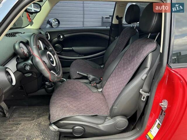 Красный Мини Hatch, объемом двигателя 1.6 л и пробегом 121 тыс. км за 8000 $, фото 7 на Automoto.ua