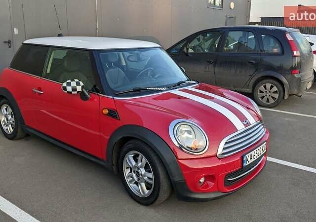 Красный Мини Hatch, объемом двигателя 1.6 л и пробегом 180 тыс. км за 7300 $, фото 10 на Automoto.ua