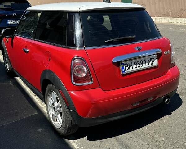 Красный Мини Hatch, объемом двигателя 1.6 л и пробегом 150 тыс. км за 6200 $, фото 20 на Automoto.ua