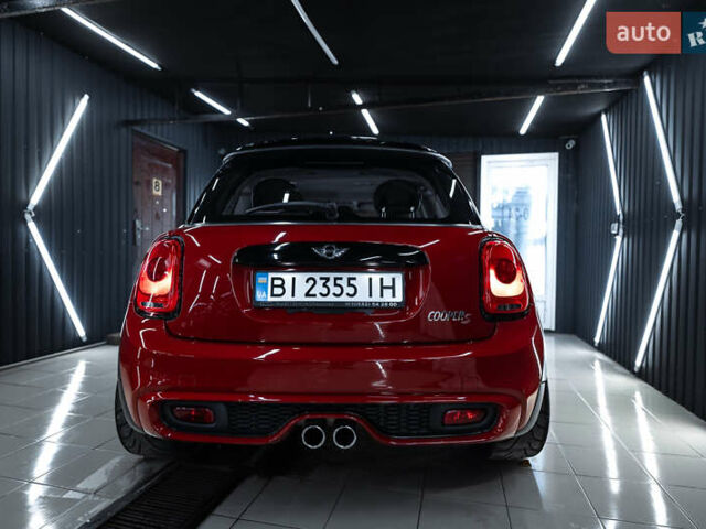 Красный Мини Hatch, объемом двигателя 2 л и пробегом 91 тыс. км за 14900 $, фото 2 на Automoto.ua