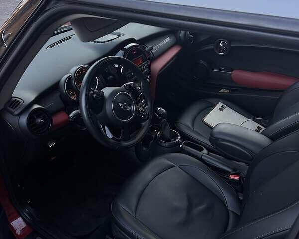 Красный Мини Hatch, объемом двигателя 1.5 л и пробегом 144 тыс. км за 11500 $, фото 13 на Automoto.ua