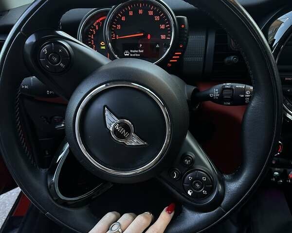 Красный Мини Hatch, объемом двигателя 1.5 л и пробегом 144 тыс. км за 11500 $, фото 10 на Automoto.ua