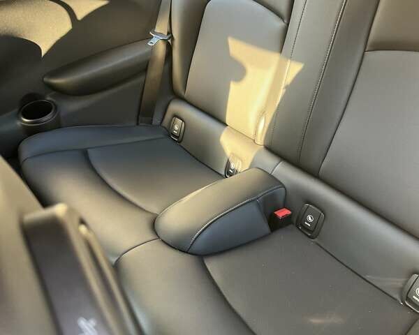 Червоний Міні Hatch, об'ємом двигуна 1.5 л та пробігом 110 тис. км за 12000 $, фото 6 на Automoto.ua
