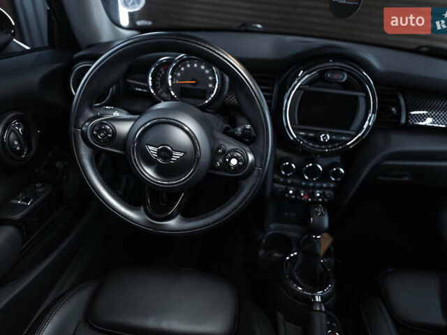 Красный Мини Hatch, объемом двигателя 2 л и пробегом 91 тыс. км за 14900 $, фото 16 на Automoto.ua