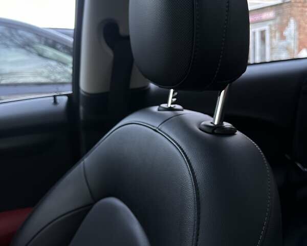 Красный Мини Hatch, объемом двигателя 1.5 л и пробегом 144 тыс. км за 11500 $, фото 33 на Automoto.ua