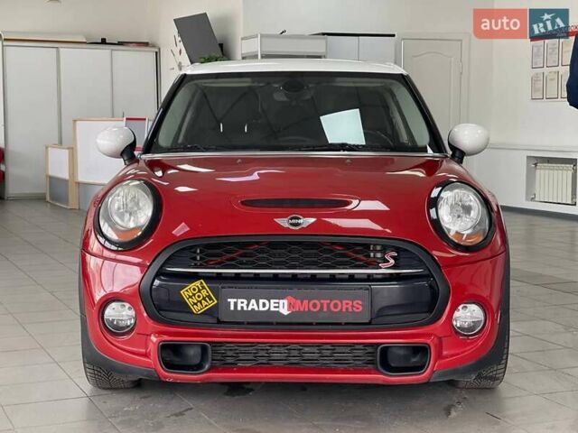 Красный Мини Hatch, объемом двигателя 2 л и пробегом 130 тыс. км за 11490 $, фото 3 на Automoto.ua
