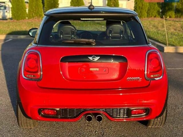 Красный Мини Hatch, объемом двигателя 2 л и пробегом 150 тыс. км за 2950 $, фото 3 на Automoto.ua