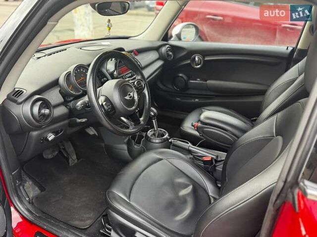 Красный Мини Hatch, объемом двигателя 1.5 л и пробегом 123 тыс. км за 10500 $, фото 6 на Automoto.ua