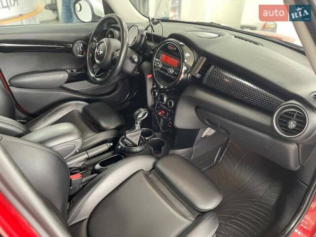 Красный Мини Hatch, объемом двигателя 2 л и пробегом 130 тыс. км за 11490 $, фото 33 на Automoto.ua