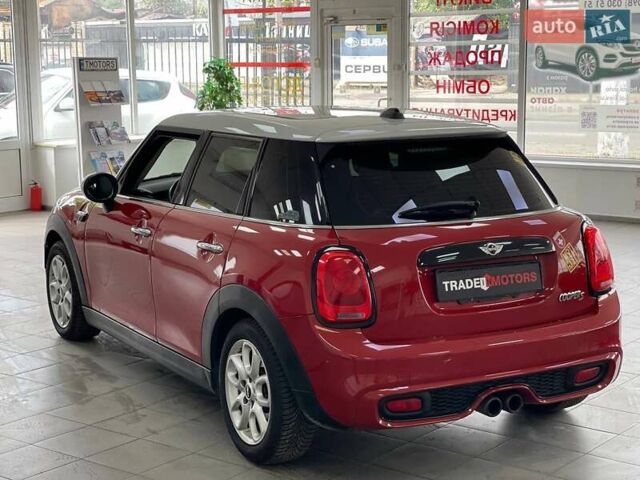 Красный Мини Hatch, объемом двигателя 2 л и пробегом 130 тыс. км за 11490 $, фото 7 на Automoto.ua