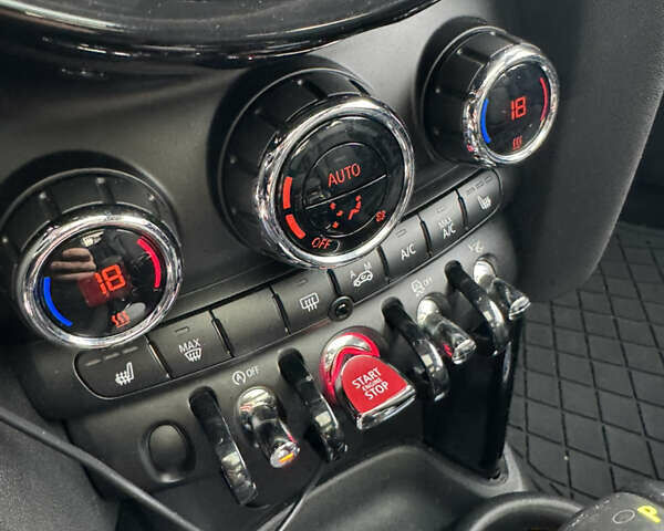 Красный Мини Hatch, объемом двигателя 2 л и пробегом 98 тыс. км за 16500 $, фото 25 на Automoto.ua