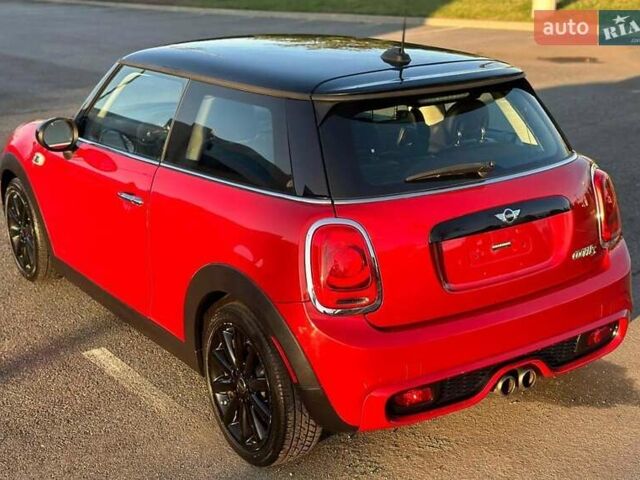Красный Мини Hatch, объемом двигателя 2 л и пробегом 150 тыс. км за 2950 $, фото 4 на Automoto.ua