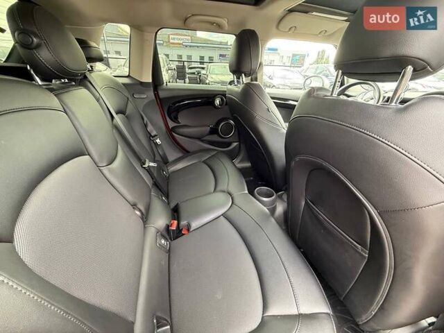 Красный Мини Hatch, объемом двигателя 2 л и пробегом 130 тыс. км за 10990 $, фото 31 на Automoto.ua