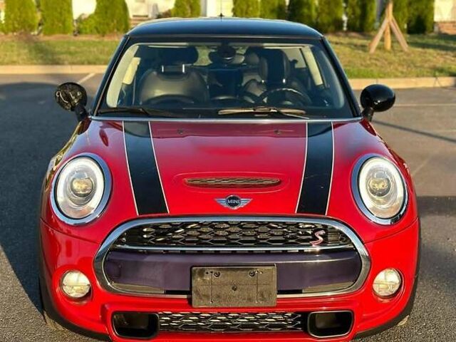 Красный Мини Hatch, объемом двигателя 2 л и пробегом 150 тыс. км за 2950 $, фото 8 на Automoto.ua