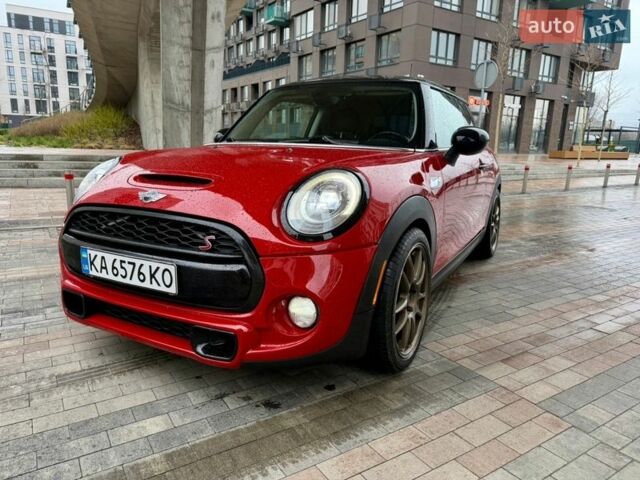 Красный Мини Hatch, объемом двигателя 2 л и пробегом 112 тыс. км за 13000 $, фото 14 на Automoto.ua