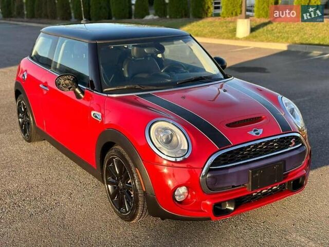 Красный Мини Hatch, объемом двигателя 2 л и пробегом 150 тыс. км за 2950 $, фото 6 на Automoto.ua