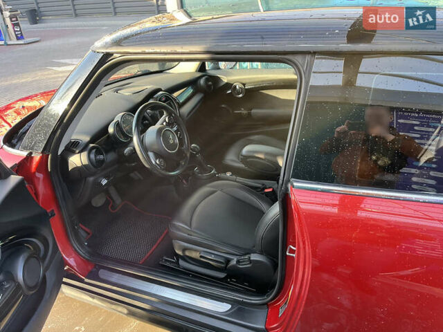 Красный Мини Hatch, объемом двигателя 1.5 л и пробегом 142 тыс. км за 12000 $, фото 17 на Automoto.ua