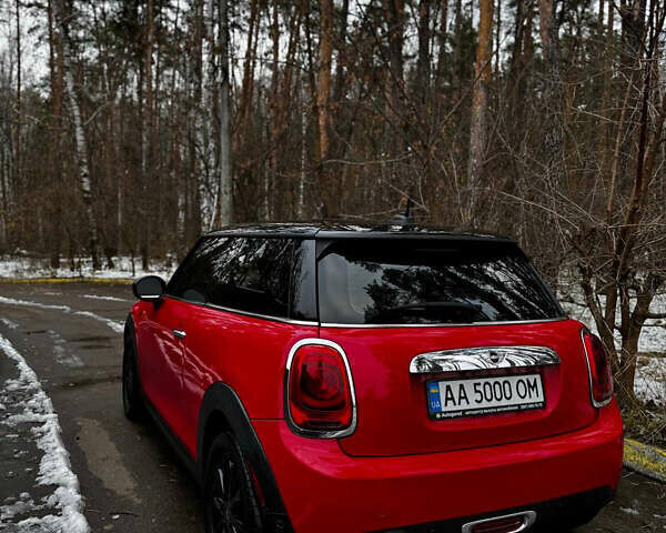Красный Мини Hatch, объемом двигателя 0 л и пробегом 110 тыс. км за 11500 $, фото 3 на Automoto.ua