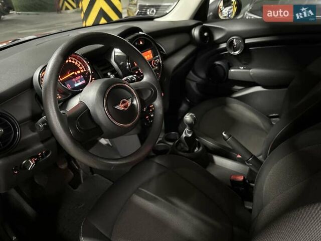 Красный Мини Hatch, объемом двигателя 1.2 л и пробегом 87 тыс. км за 7900 $, фото 20 на Automoto.ua