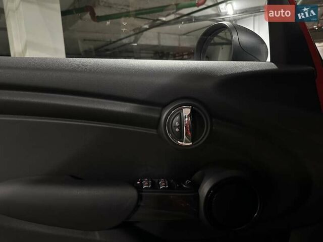 Красный Мини Hatch, объемом двигателя 1.2 л и пробегом 87 тыс. км за 7900 $, фото 16 на Automoto.ua