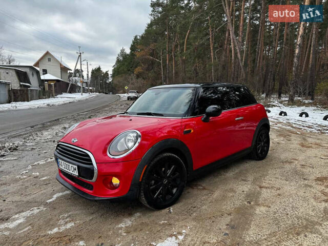 Красный Мини Hatch, объемом двигателя 0 л и пробегом 110 тыс. км за 11500 $, фото 8 на Automoto.ua