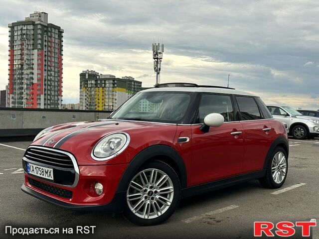 Красный Мини Hatch, объемом двигателя 1.5 л и пробегом 0 тыс. км за 15900 $, фото 4 на Automoto.ua