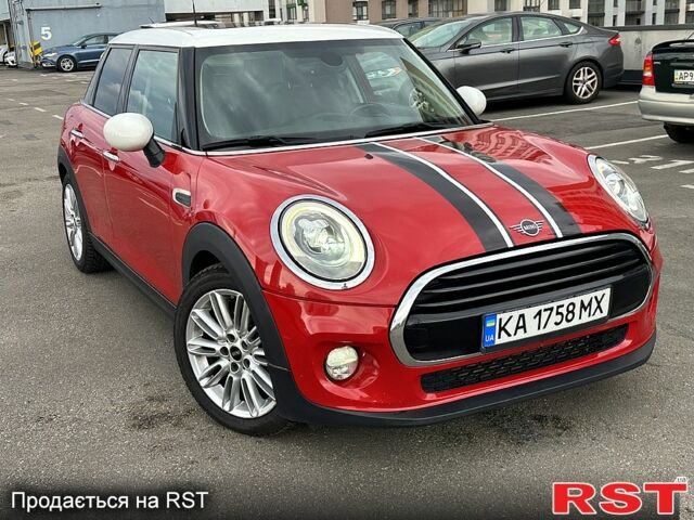 Красный Мини Hatch, объемом двигателя 1.5 л и пробегом 0 тыс. км за 15900 $, фото 7 на Automoto.ua