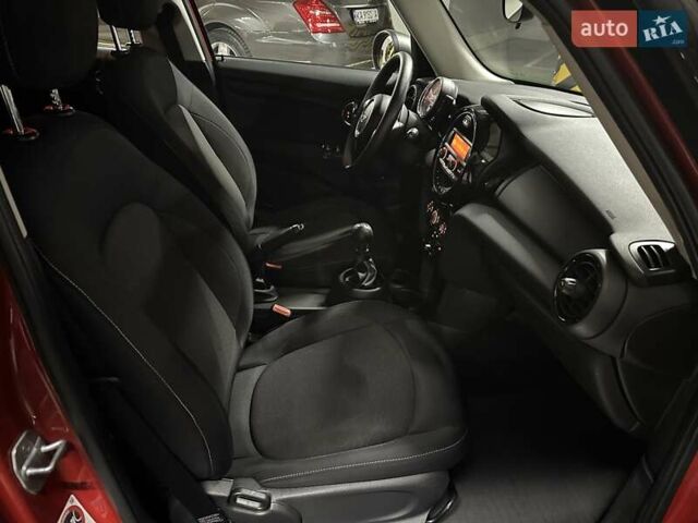 Красный Мини Hatch, объемом двигателя 1.2 л и пробегом 87 тыс. км за 7900 $, фото 31 на Automoto.ua