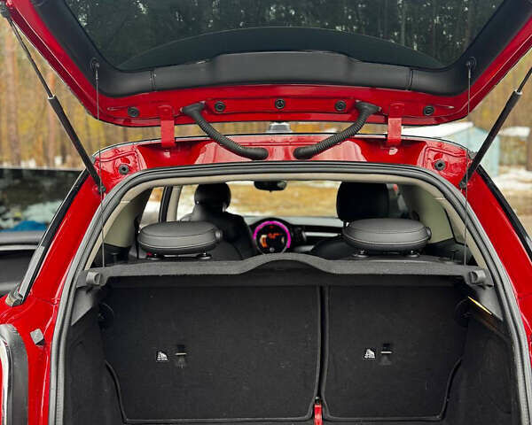 Красный Мини Hatch, объемом двигателя 0 л и пробегом 110 тыс. км за 11500 $, фото 16 на Automoto.ua