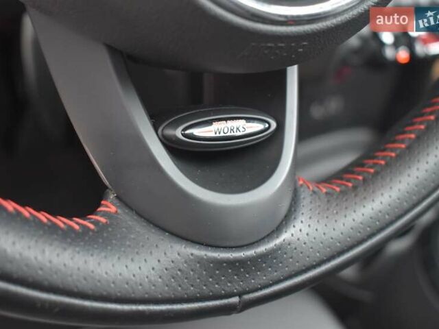 Красный Мини Hatch, объемом двигателя 2 л и пробегом 77 тыс. км за 19600 $, фото 8 на Automoto.ua