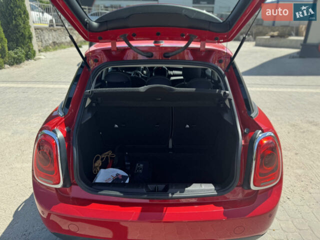 Червоний Міні Hatch, об'ємом двигуна 1.5 л та пробігом 70 тис. км за 11000 $, фото 7 на Automoto.ua